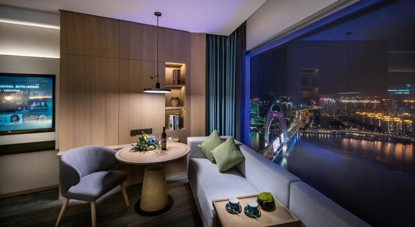 Image of Canton Tower River View King Room 4