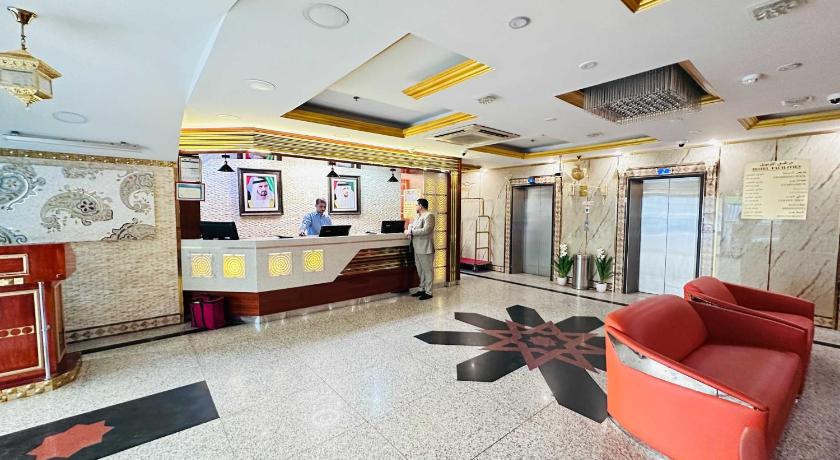 OYO 165 San Marco Hotel - image 9