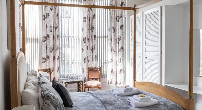 Carlton House Guesthouse