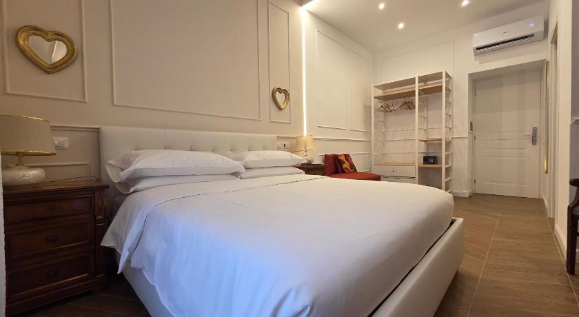 ローマ Lui & Gio Luxury Suite 4つ星 ホテル スイート