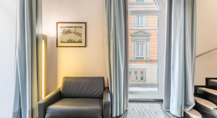 Image of Junior Suite - Split Level 5