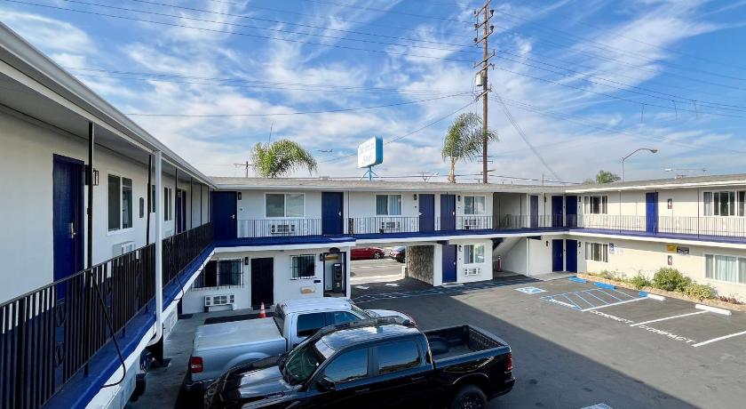Del Aire Inn Hotel – Inglewood, CA