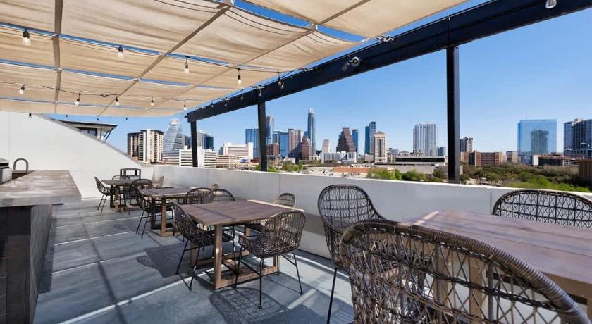 오스틴 (TX) Boulevard Stays Walk to Downtown 2BR SoCo Pool Parking Gym 05 4성급 숙소 로비
