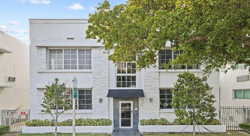 Miami Beach Harding Apartments by Andes STR 3-Star Accommodation room