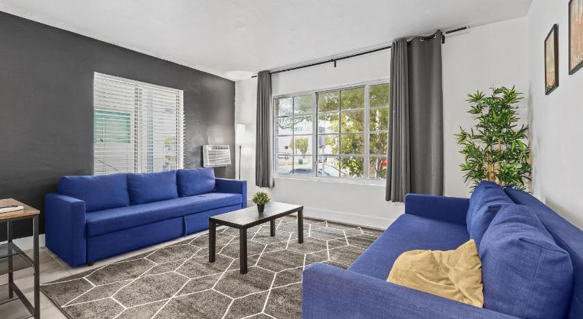 Miami Beach Harding Apartments by Andes STR 3-Star Accommodation lobby