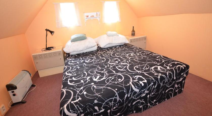 Image of Five-Bedroom Holiday Home 15