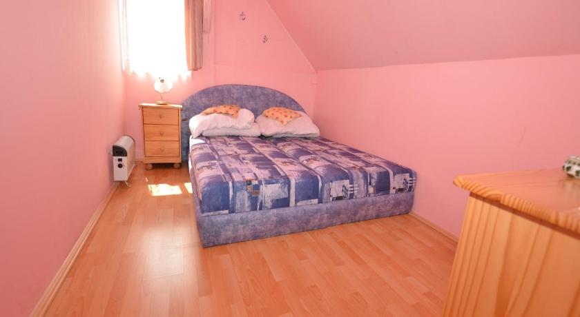 Image of Five-Bedroom Holiday Home 8