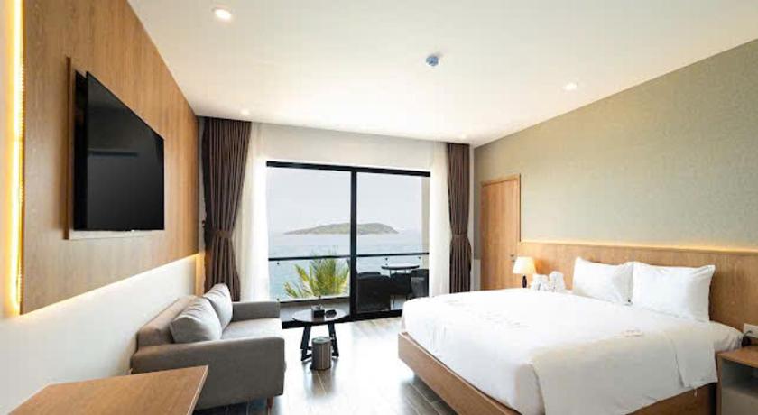 Phòng Có Giường Cỡ King Nhìn Ra Biển (King Room with Sea View)