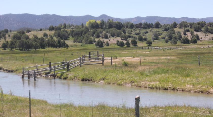 Sevier River Ranch & Cattle Company photo