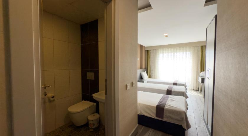 BONE APART HOTEL - image 13