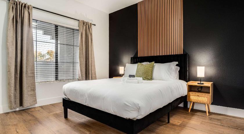 피닉스 (AZ) Boulevard Stays Quiet Modern 1BR Pickleball Pool Parking Gym 08 4성급 숙소 스위트룸