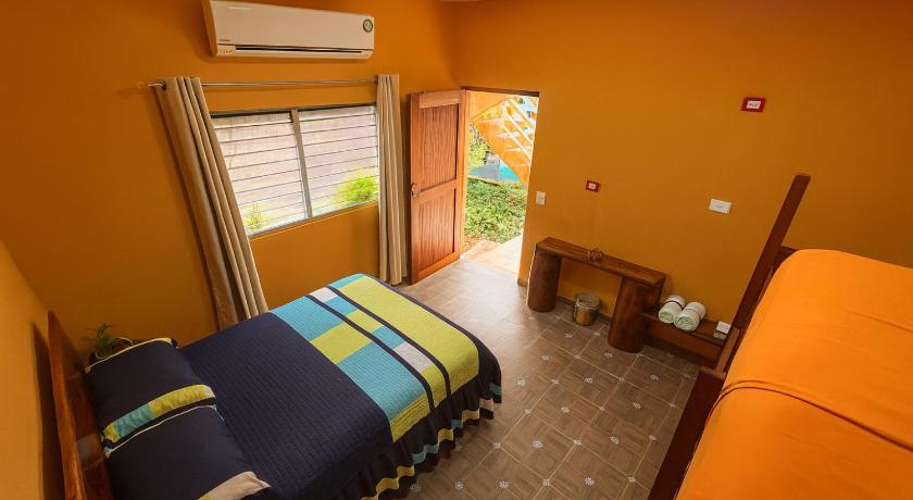 Image of Quadruple Room with Private Bathroom 8