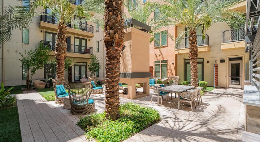 피닉스 (AZ) Boulevard Stays Modern Roosevelt Row Suite 1BR Pool Gym 1 4성급 숙소 스위트룸