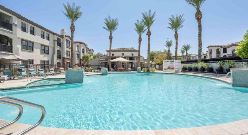 피닉스 (AZ) Boulevard Stays Luxe 2BR by the Stadium Pool Parking Gym 06 4성급 숙소 외관