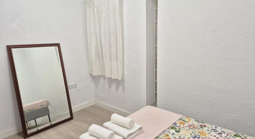 Sevilla Casa Deluxe Gran Plaza 3-Star Single Room pool