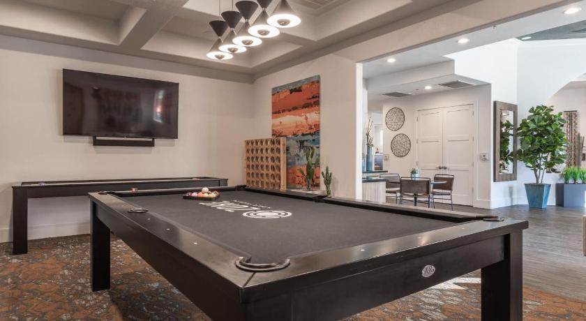 피닉스 (AZ) Boulevard Stays 2BR by Stadium Pool Parking Gym 05 4성급 숙소 스위트룸