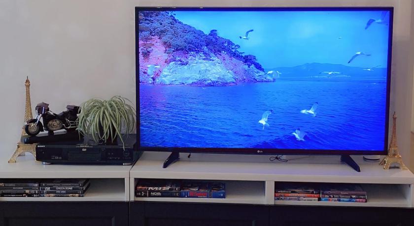 Örebro The castle & stay 5-Star Single Room restaurant