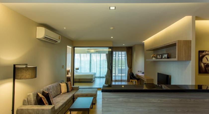 Image of Grand Park View King Room 7