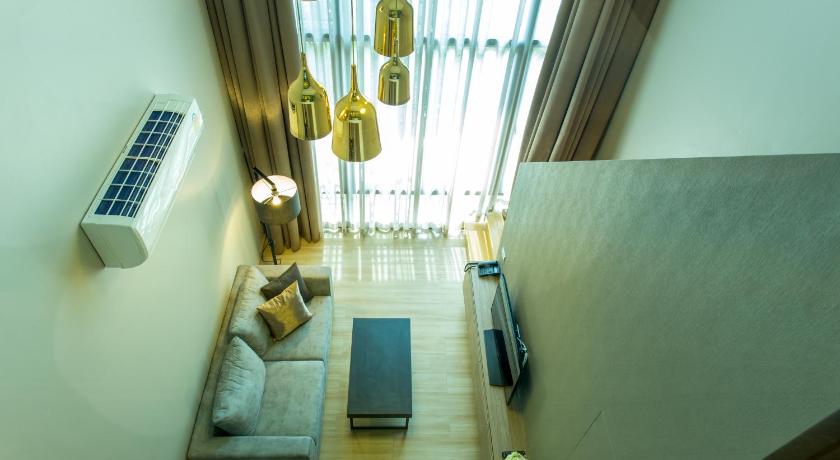 Image of Duplex 1-Bedroom Suite 9