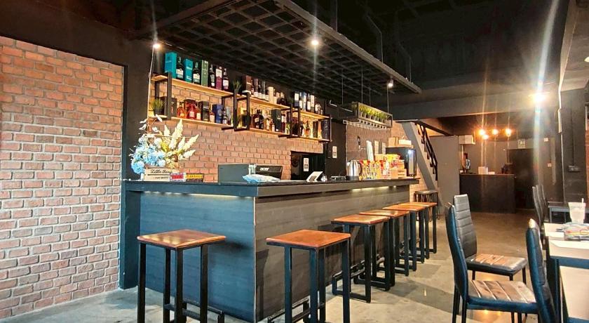 Sukhum Rajamangala-Phatthanakan Rooms – Bangkok, NY