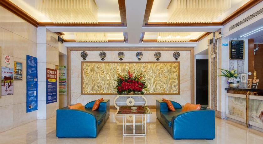 仏山 Billions-Earn Hotel just a 3 minute walk to the Ceramics Expo Center and close to Guangdong Foshan C ホテル 施設