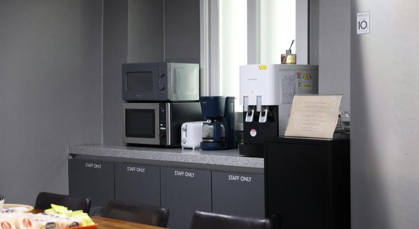 首尔 ONU STAY Ikseon 2星级 酒店 泳池