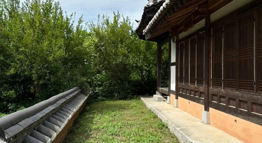 Image of Standard Villa 12