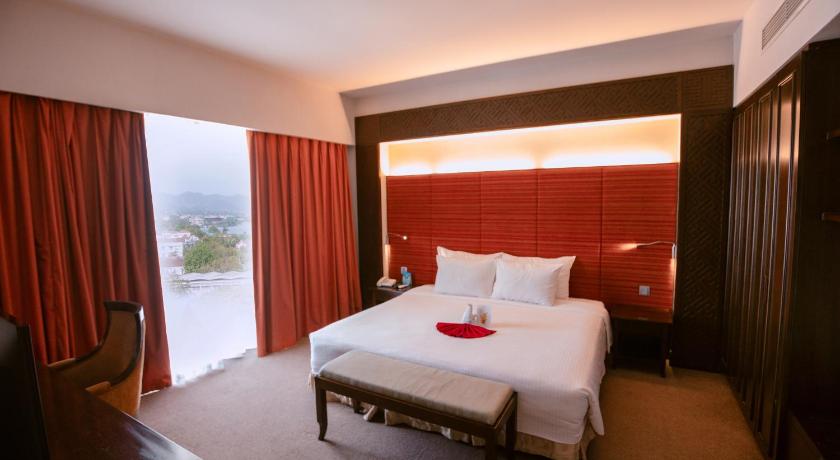 Ảnh của Suite Hạng Tổng Thống (Presidential Suite) 1