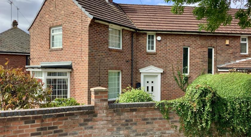 Lorton Villa with a Log Burner