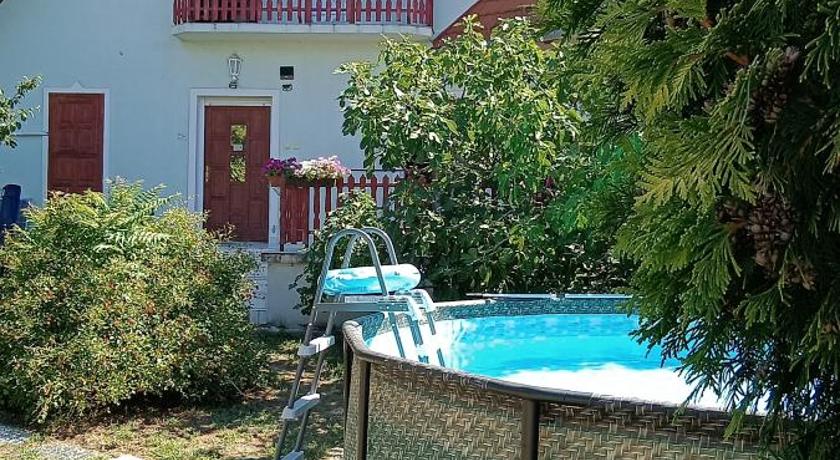 Two bedroom apartment with swimming pool