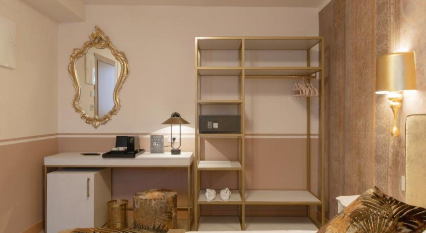 รูปของห้องสุพีเรียร์เตียงใหญ่หรือเตียงแฝด (Superior Double or Twin Room) 8