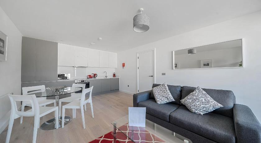 Roomspace Serviced Apartments- Caroline Street - image 13