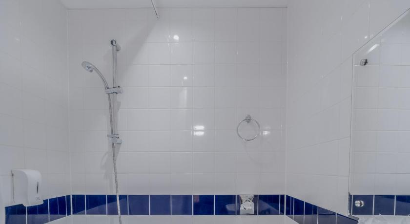 Image of Standard Single Room 10