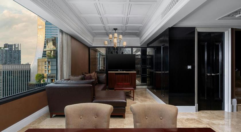 Image of Dusid One-Bedroom Duplex King Suite - Club Benefits 0