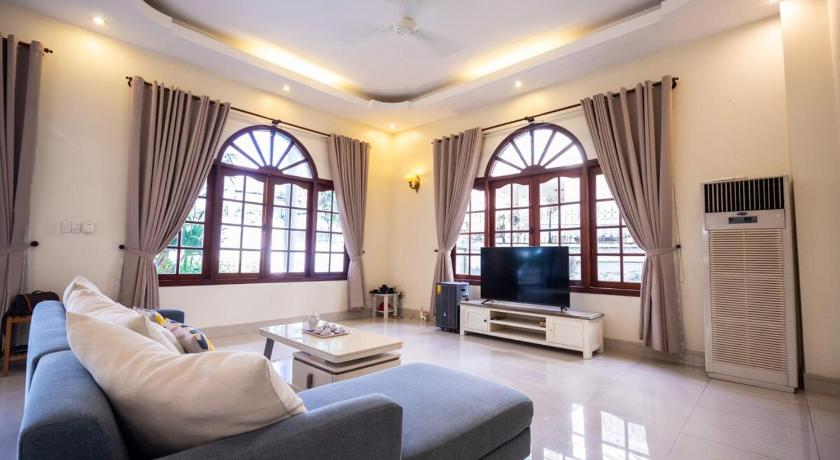 Ho Chi Minh City Gem villa 10 - 5 Big Bedroom, Big Pool, Big Garden 4-Star Single Room suite