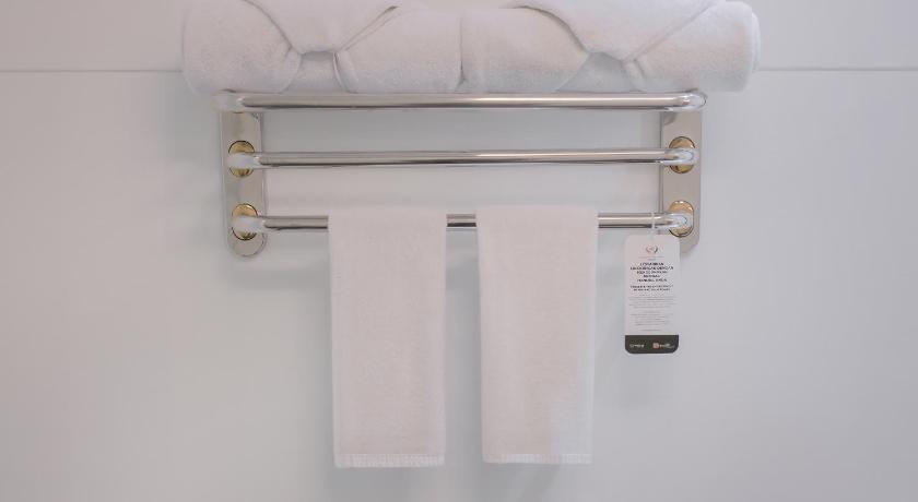 Image of Merlynn Suite 12