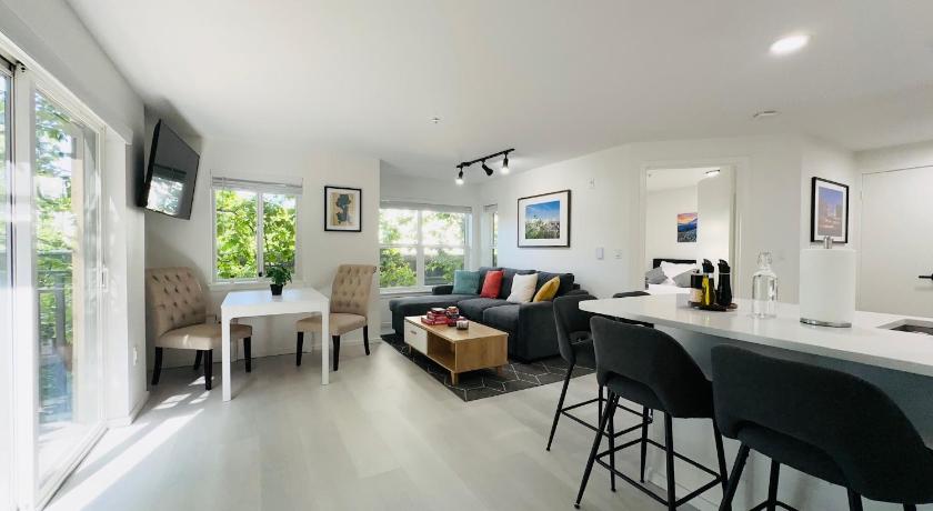 시애틀 (WA) Modern 2Br-2Ba Belltown Condo with Free Garage Parking 4성급 숙소 객실