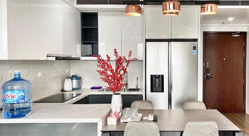 ハノイ Vinhome D'capital - Tran Duy Hung 5つ星 ゲストハウス プール