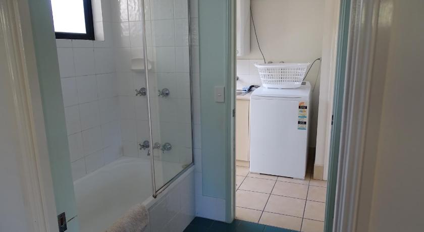 Image of Three-Bedroom Apartment on Roseby Court 15