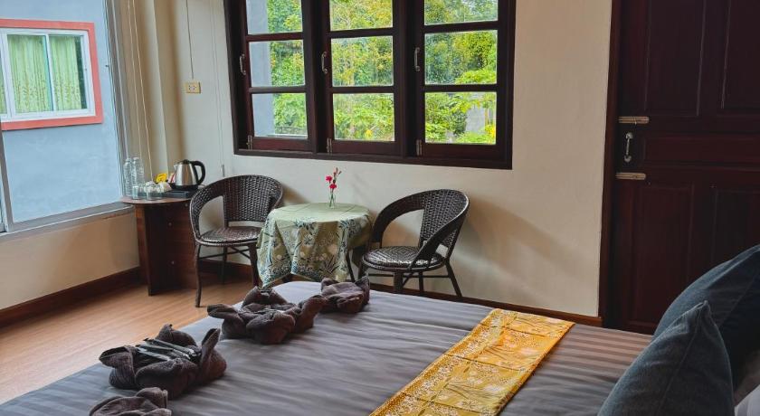 khaosok Center Guesthouse