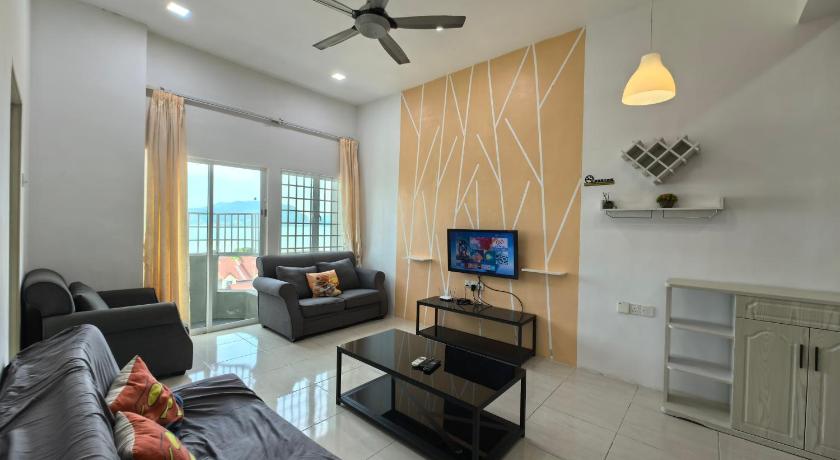 Image of Three-Bedroom Apartment 0