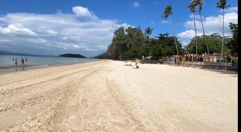 Srisuksan Klong Muang Beach - image 15