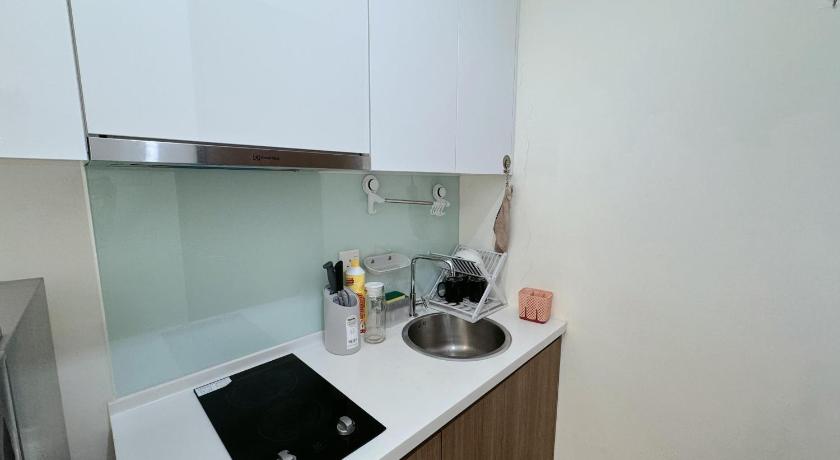 クチン Kuching Cozy Comfort 08 - Kozi Square Studio with Wide Windows 4つ星 シングルルーム スイート