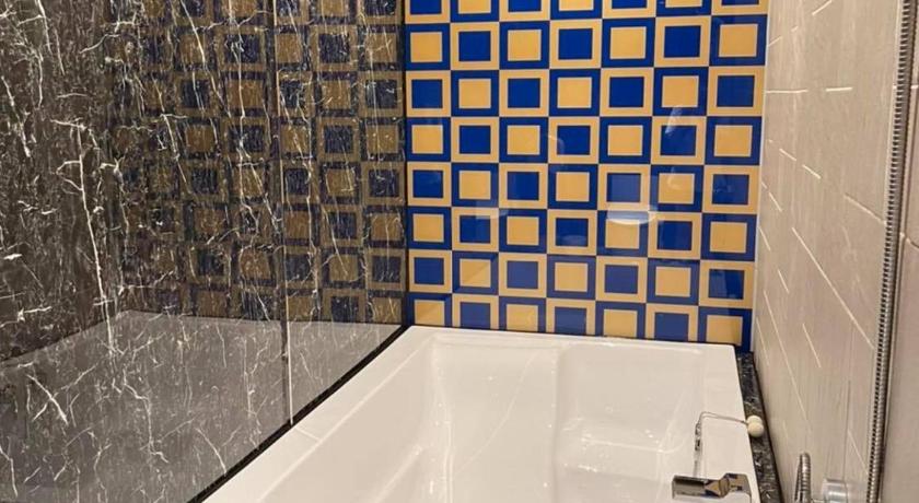 Image of Deluxe Double Room with Bath(Check-in after 21:00) 9