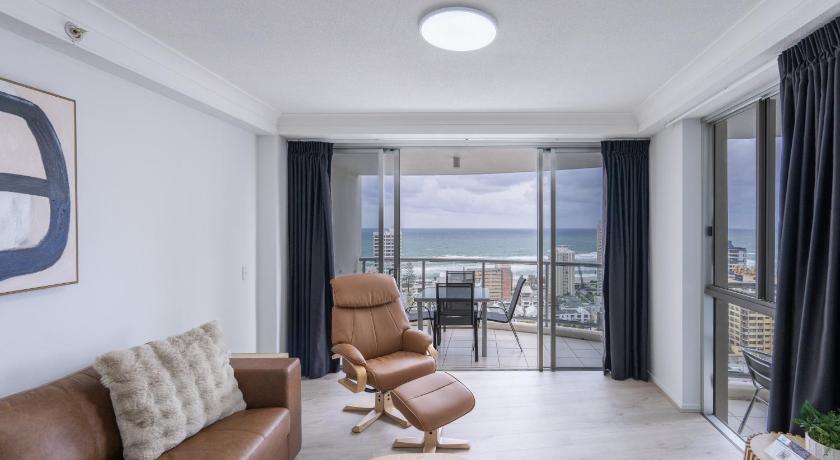Resort Style Chevron Apartments by Gold Coast Travels - image 13