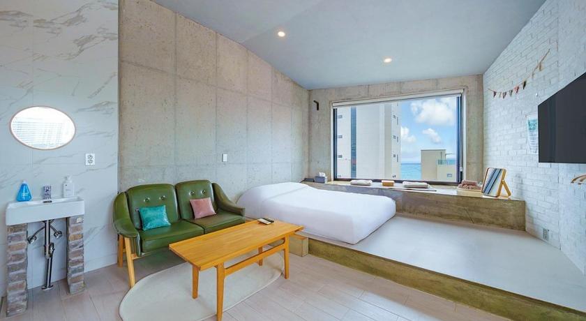 江陵 Gangneung Memory Stay Ocean View Pension 3星级 民宿 大堂