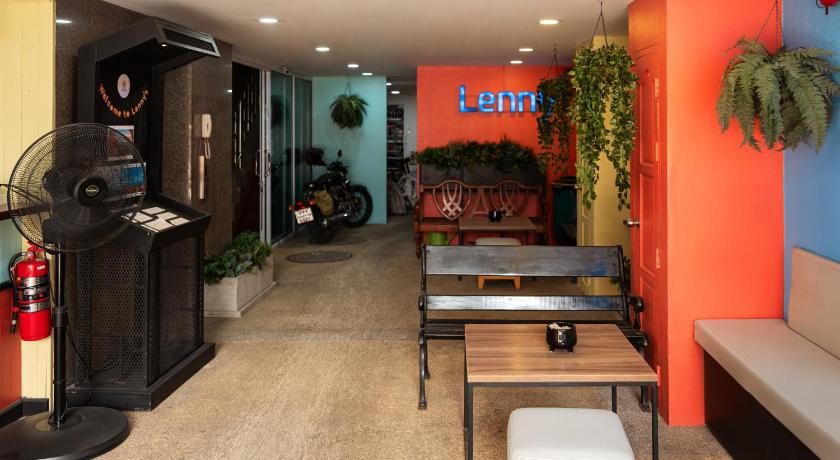 Lenny's - image 6