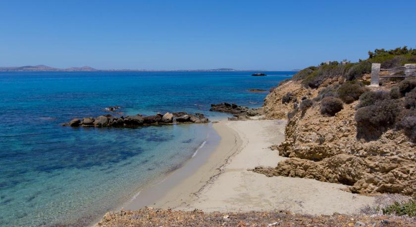 spitakia naxos photo
