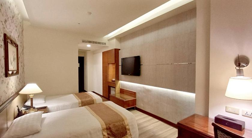Image of Exquisite Twin Room with No Window 0