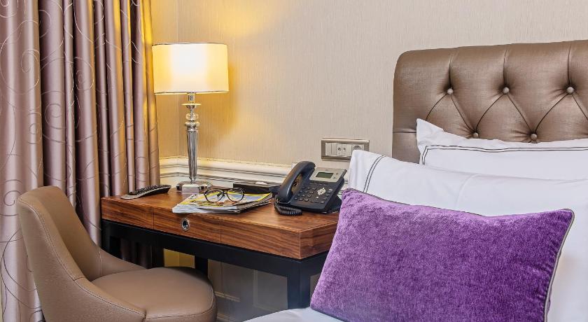 รูปของห้องดีลักซ์เตียงคิงไซส์ (Deluxe King Room) 7